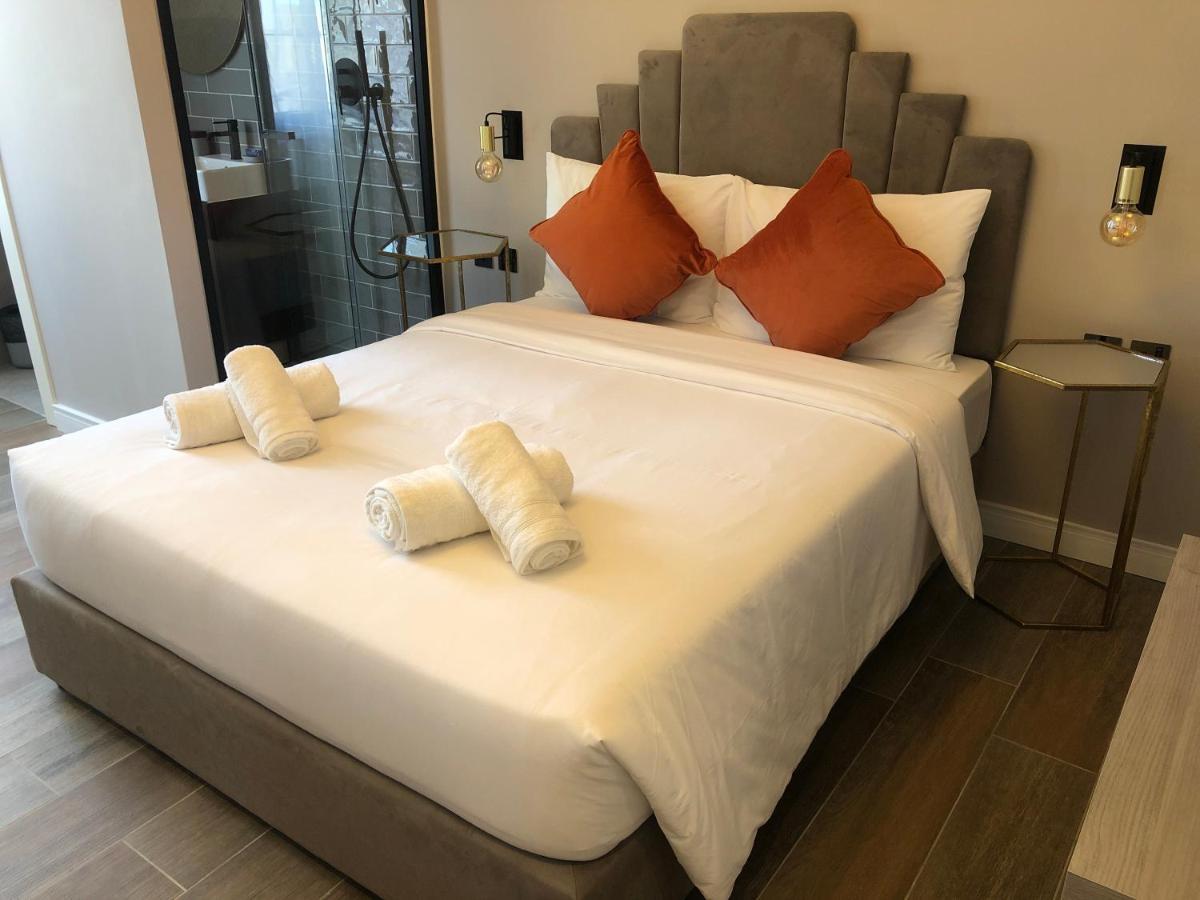 Cinematique Hotell Mosta Eksteriør bilde
