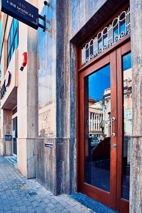 Cinematique Hotell Mosta Eksteriør bilde