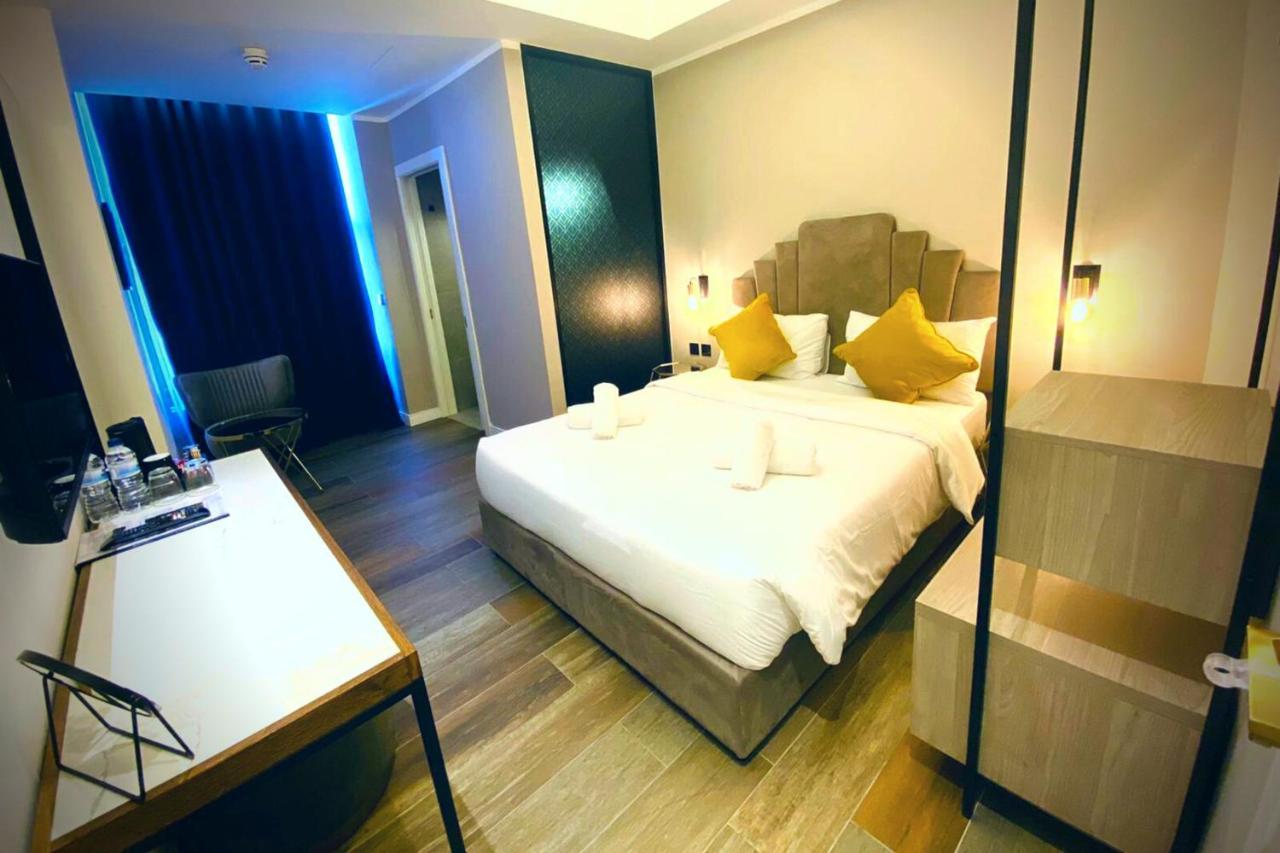 Cinematique Hotell Mosta Eksteriør bilde